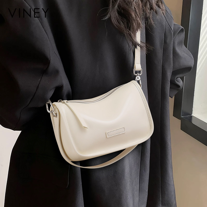 Viney包包女款2026新款女包夏季真皮单肩斜挎包高级感枕头腋下包