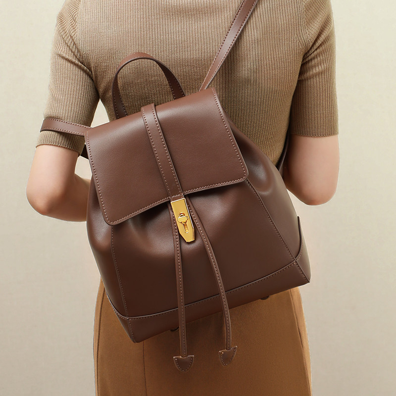 迪桑娜女包官方旗舰店塞飞洛双肩包背包大容量真皮大学初中生书包