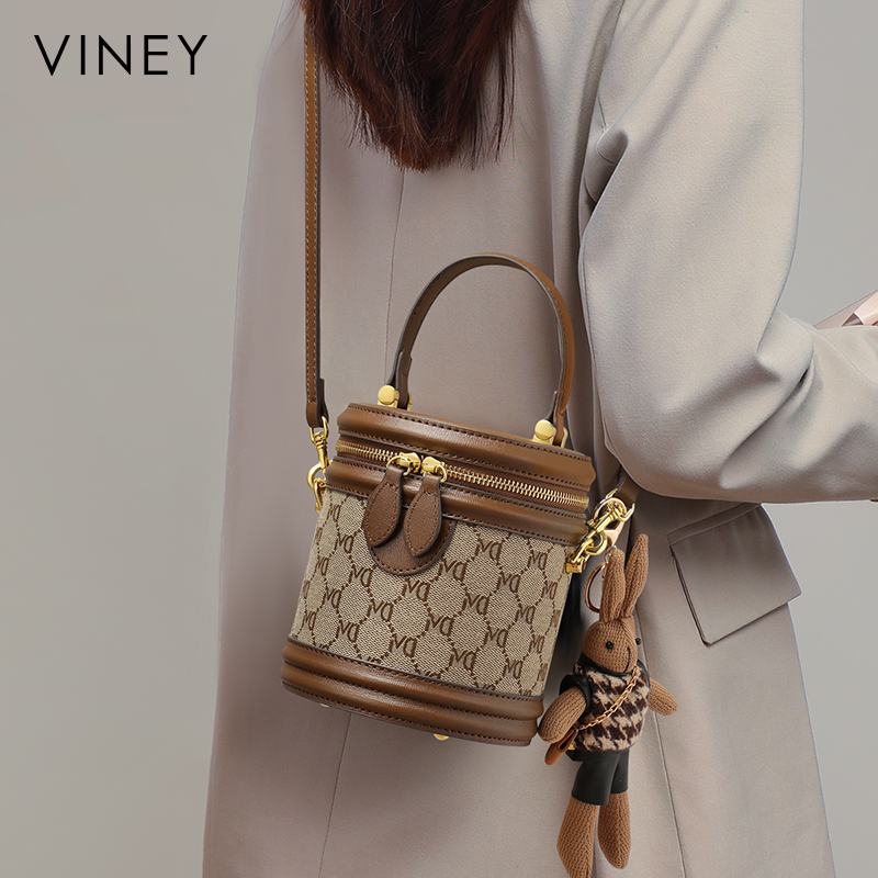 Viney包包女士2025新款女包水桶包斜挎包夏季高级感洋气圆筒小包