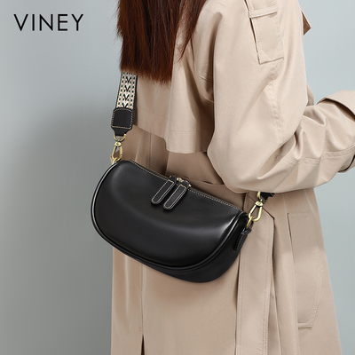 Viney包包女士2025新款女包斜挎包真皮小包高级感百搭单肩腋下包