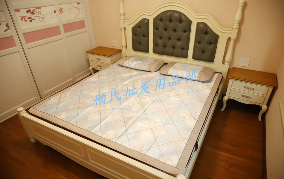 秒殺正品堅(jiān)聰經(jīng)典格調(diào)冰絲席可折疊的度子