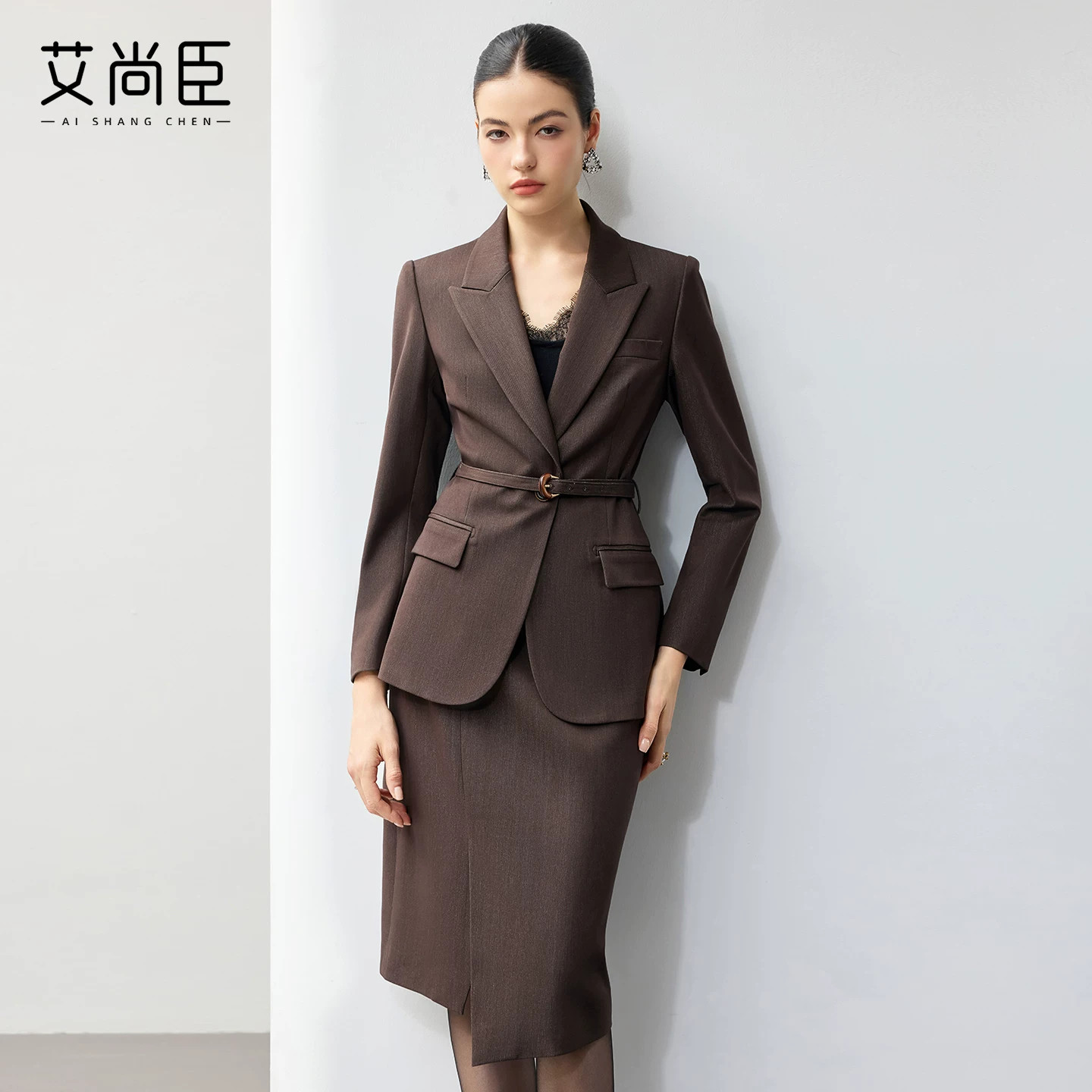 艾尚臣棕色西装套装女上班职业装