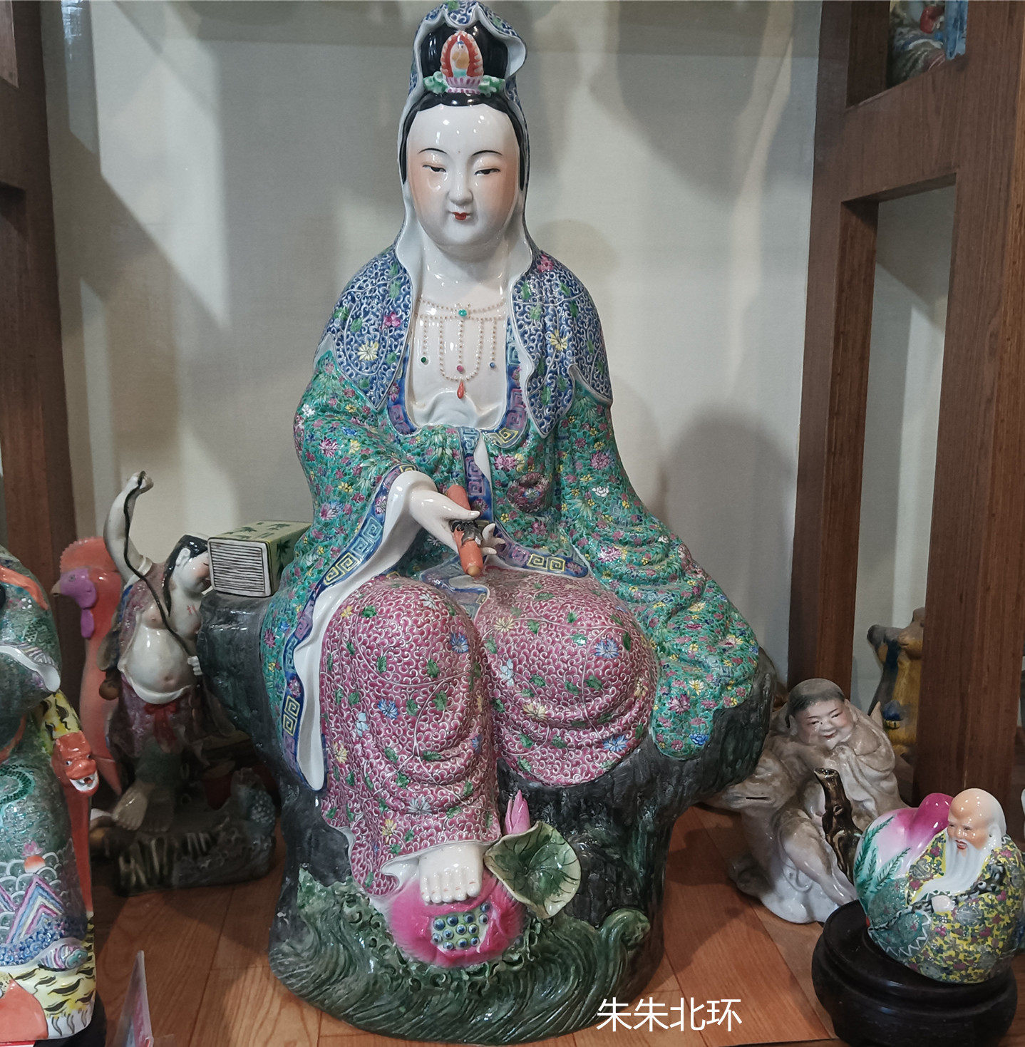 景德镇陶瓷南海观世音菩萨佛像居家用店铺供奉经书观音佛像摆件60