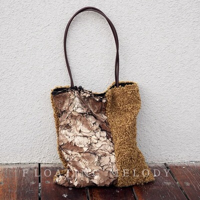 高级小众原创裂纹皮草毛毛大包