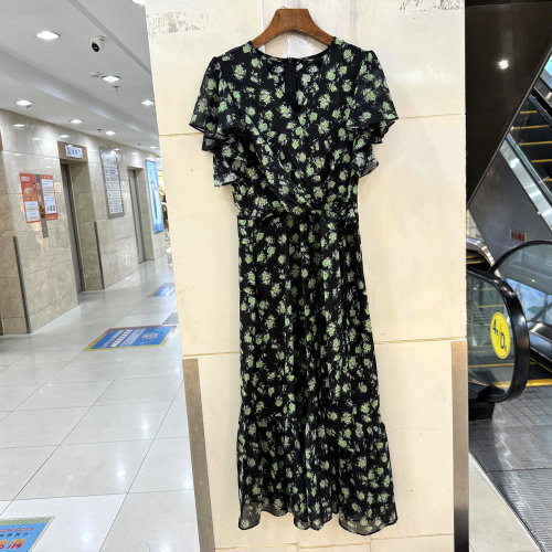 Q6729荷叶边袖碎花真丝鱼尾裙