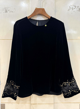 87101 镂空烧花刺绣袖口圆领国风轻奢桑蚕丝丝绒小衫上衣春2026女