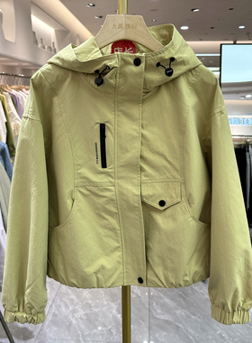 YUEYIN G18097 欧洲站春装2026款时尚抽绳连帽休闲短装冲锋衣外套