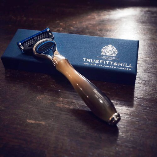 五刀头卡夹剃须刀英国特洛菲特