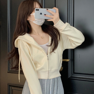 奶杏色短款卫衣外套女2026新款爆款小个子春秋冬加绒拉链开衫上衣