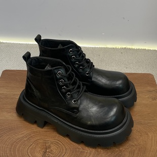 英伦风真皮马丁靴男2025秋冬新款厚底短靴黑色系带圆头复古男靴子