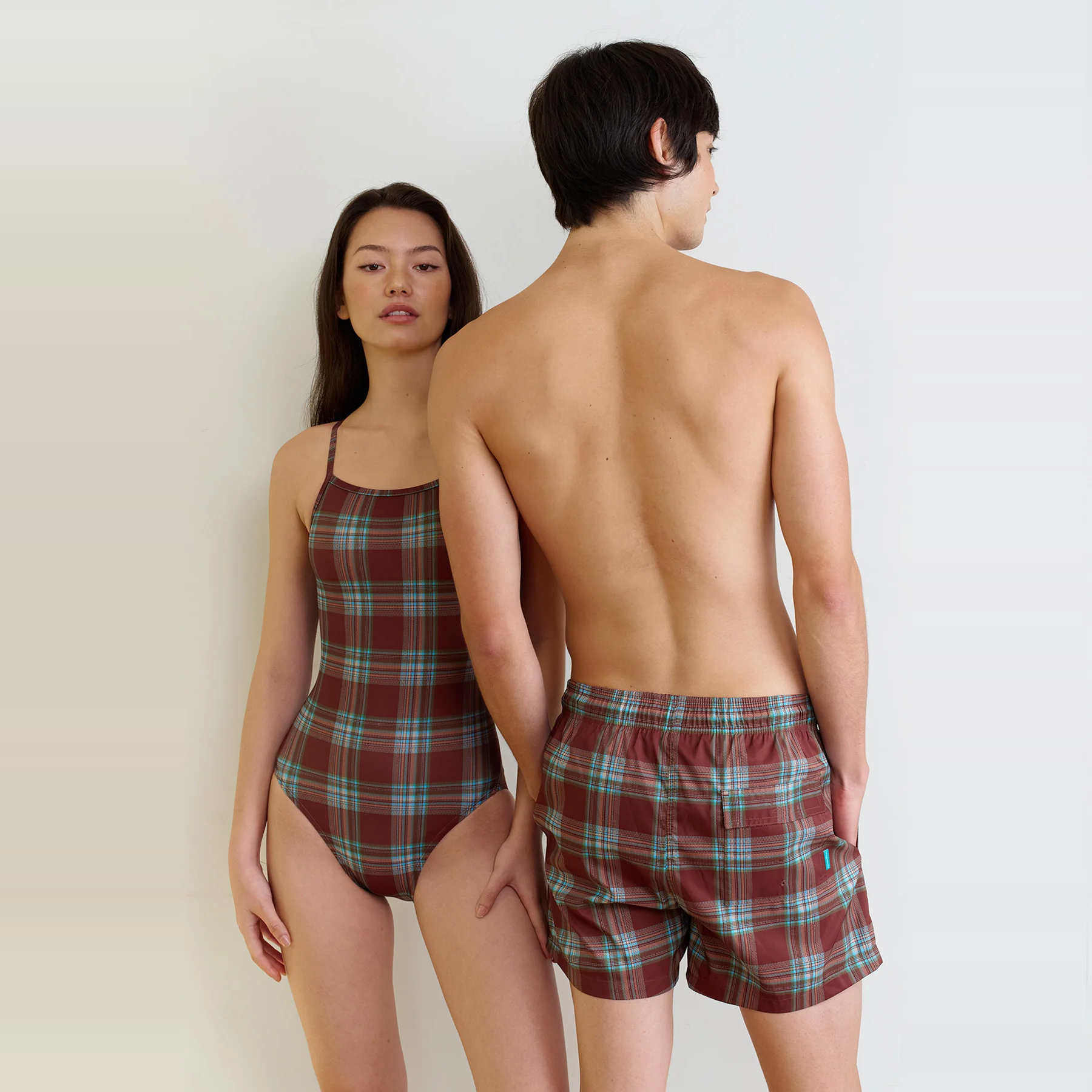 韩版情侣泳装挂脖小胸露背连体泳衣女格子遮肚显瘦温泉男士沙滩裤