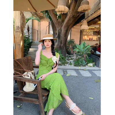 黄一粒 NORA STUDIO绿色收腰碎花连衣裙女夏设计感气质显瘦长裙子