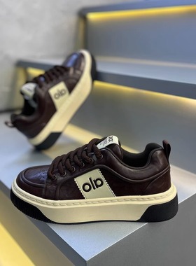 独特olb标志休闲板鞋棕色皮质鞋面撞色厚底设计男款时尚单棉款