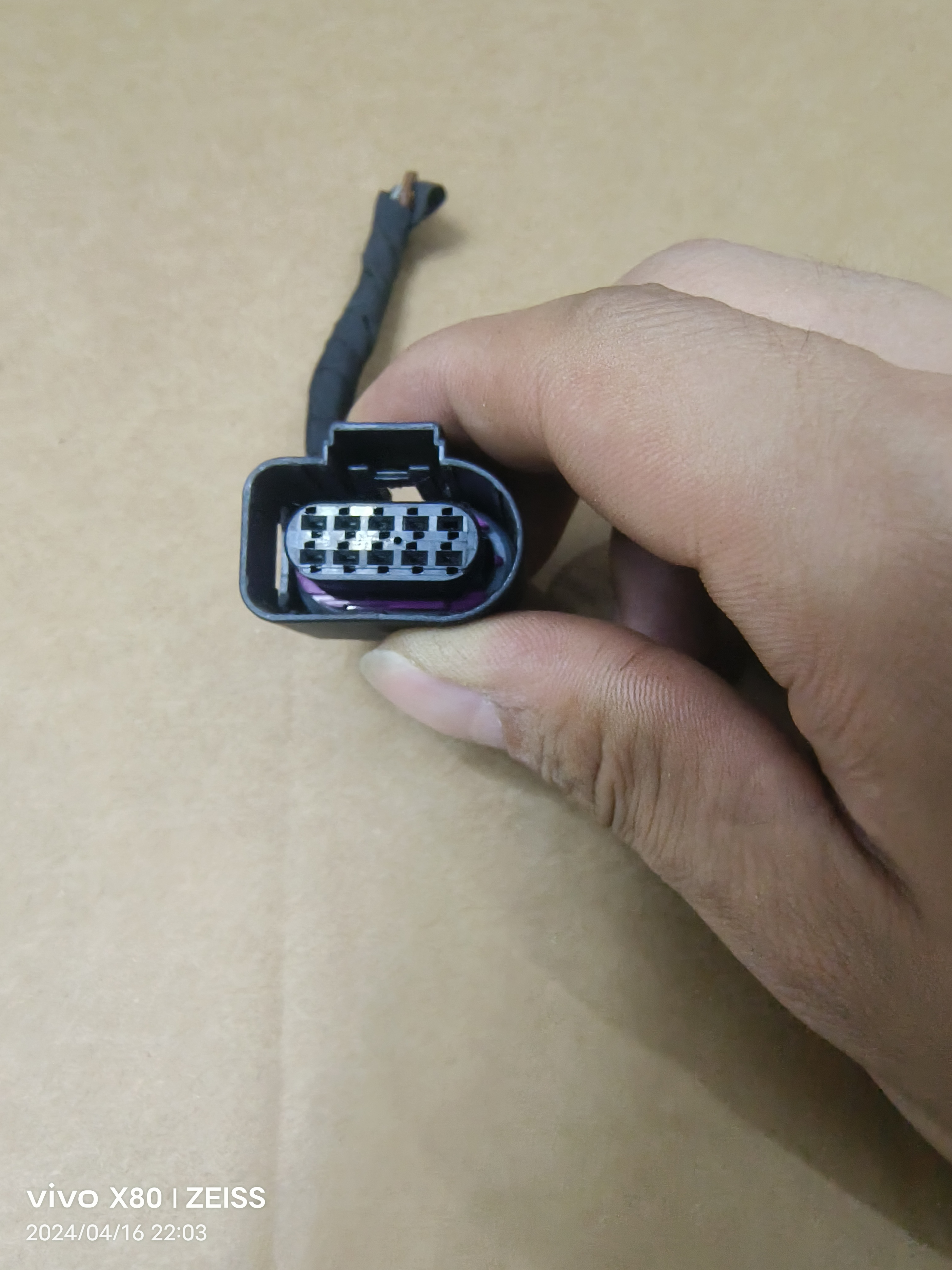 1563498-1 10孔接插件连接器1563498-1线束插头护套4H0973715大众