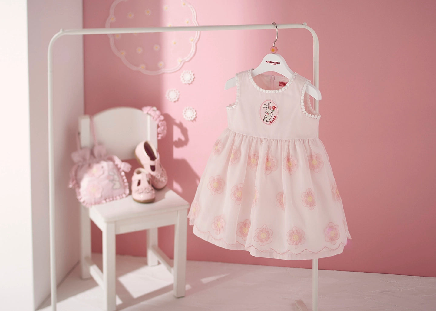 mikihouse小兔刺绣无袖连衣裙