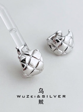 WZ&SILVER设计师款通体S925银镀铑金宽版C型菱格闪钻耳饰复古高级