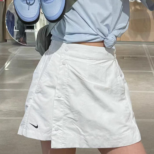 耐克女短裤裤裙多色锦纶梭织
