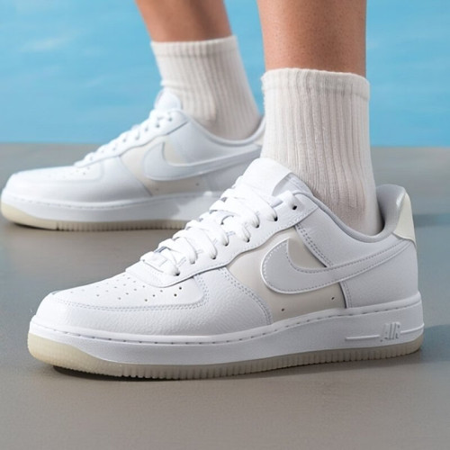 耐克女板鞋2025新款AIRFORC