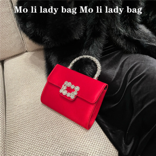 2024新款名媛RV丝绸水钻方扣单肩斜挎晚宴小方包名媛镶钻时尚女包