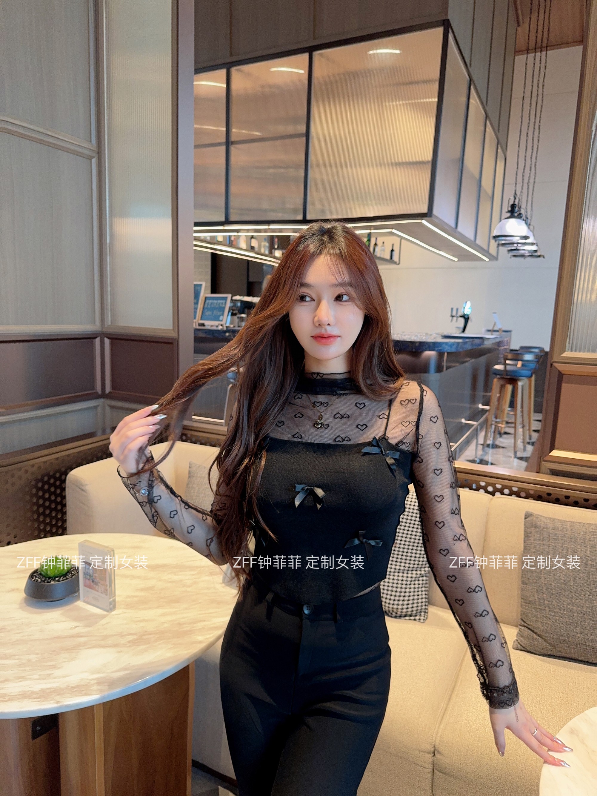 现货带胸垫冰丝针织衫绝美吊带背心女夏外穿2025新款无袖上衣内搭