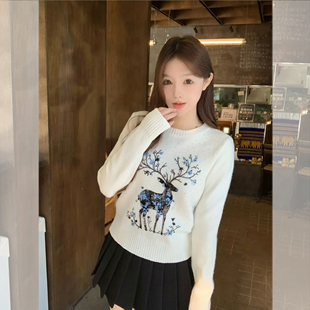 钟菲菲毛衣女款2026新款秋冬圣诞红过年刺绣针织衫内搭可外穿羊毛