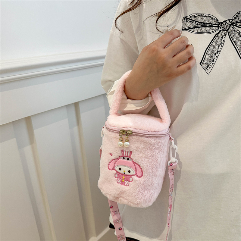 新款卡通时尚女孩手提包女生收纳小包毛毛水桶包手机包手提零食包,箱包皮具/热销女包/男包,水桶包,淘宝优惠券,粉丝福利购,淘宝优惠卷