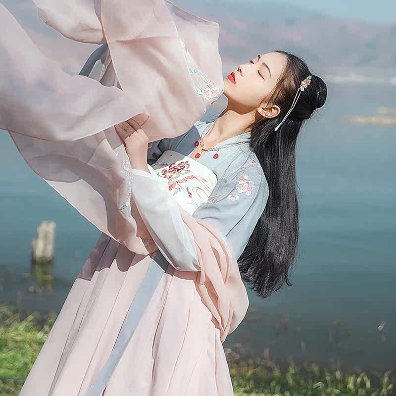 月痕刺绣忘川冥帝衣锦江南馆绝版渡尘齐胸襦裙星空十二破裙汉服夏在类目 女装/女士精品, 唐装/民族服装/舞台服装, 民族服装/舞台装中 - 来自Buy2taobao.com提供专业的淘宝代购服务