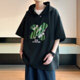 黑色