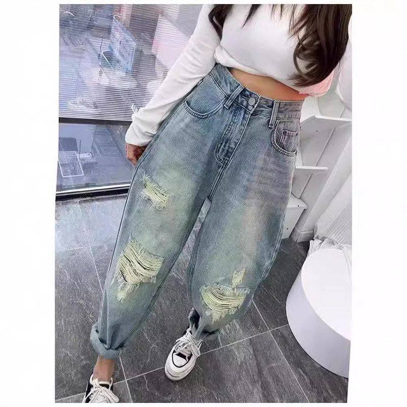 2024早秋新款个性破洞牛仔裤女高腰显瘦梨形身材百搭九分哈伦裤子