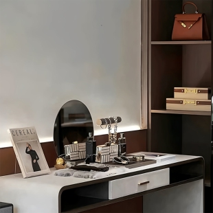 YOUPIN样板间主卧梳妆台摆件法式轻奢女士衣帽间梳妆台摆件组合