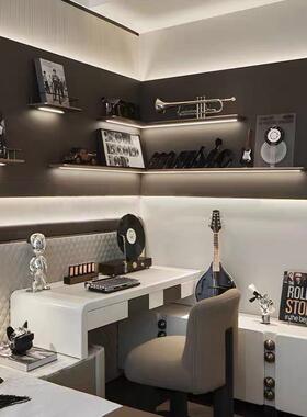 样板间儿童房书房书柜摆件