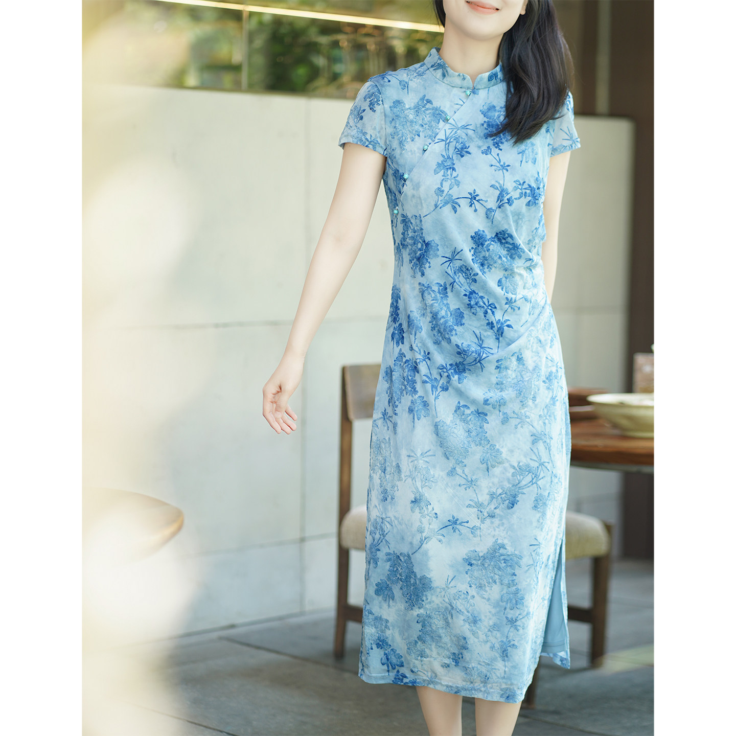 艾绘馆新中式复古风渐变蓝改良旗袍连衣裙女夏季休闲年轻款长裙