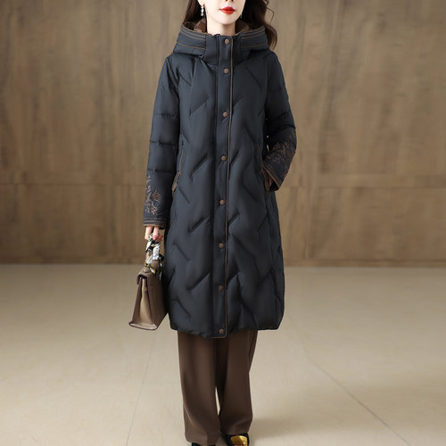 长款过膝加厚羽绒服女2025冬季高端妈妈装大码复古刺绣鹅绒服外套