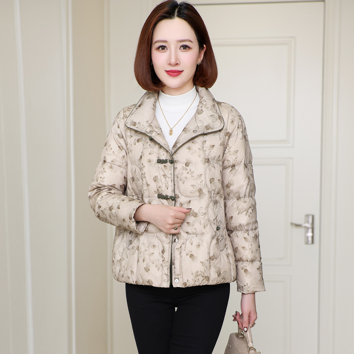中式盘扣短款羽绒服女