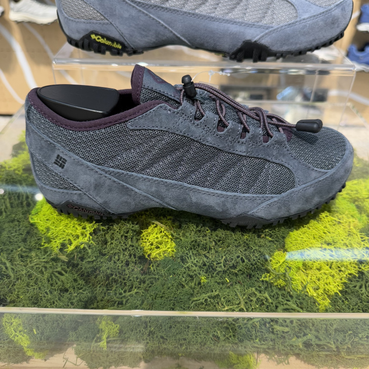 Columbia透气轻便登山徒步鞋