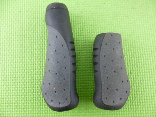 Poignées de vélo - Ref 2352074 Image 1