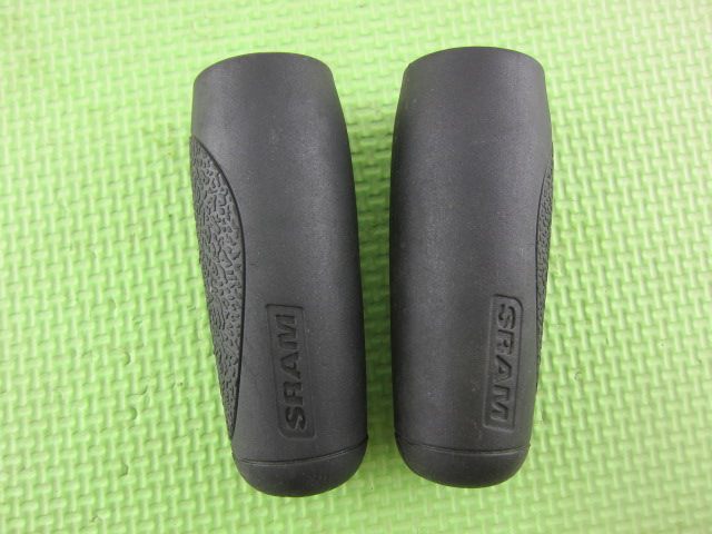 Poignées de vélo - Ref 2348056 Image 1