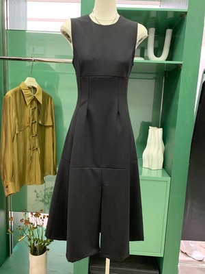 通勤A字裙纯色ES黑连衣女2