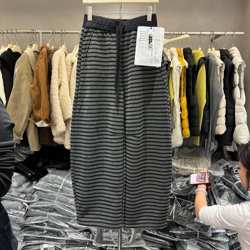 3R3黑灰条纹裤子96松紧高