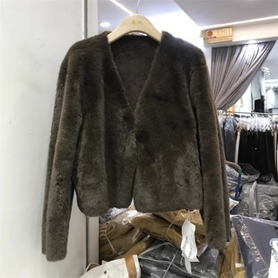 摩登高级感水貂毛皮草加厚气质简约V领短款毛绒外套女冬T6583