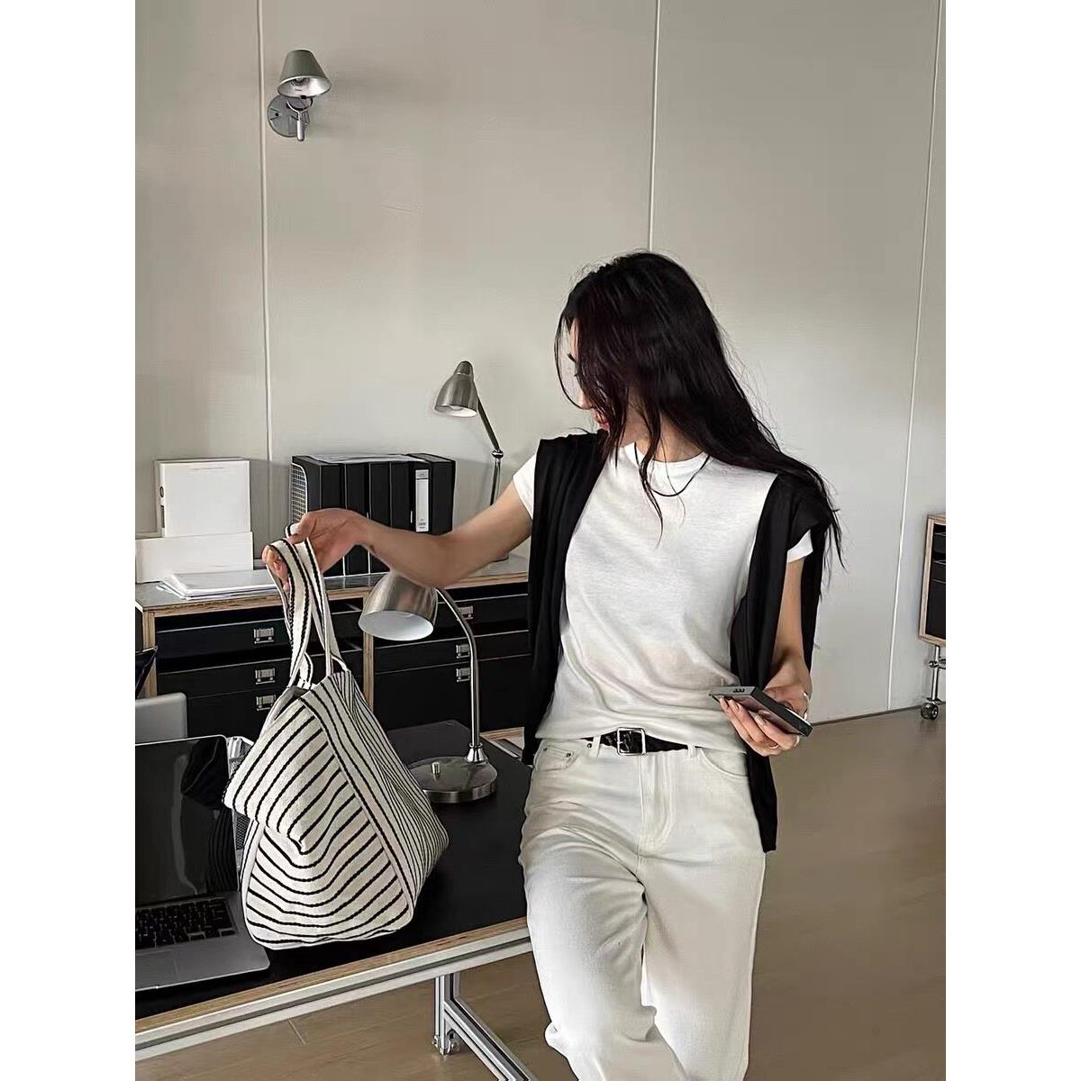 RUNXI闰熙9845夏季圆领短袖修身弹力莱赛尔天丝羊毛T恤上衣女图片