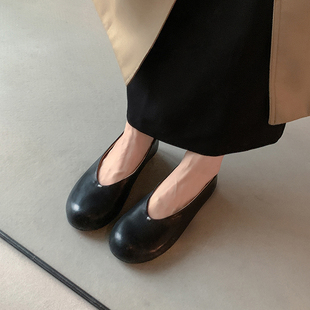 1cm跟高平底奶奶鞋女25新款气质复古风一脚蹬圆头软底豆豆单鞋子