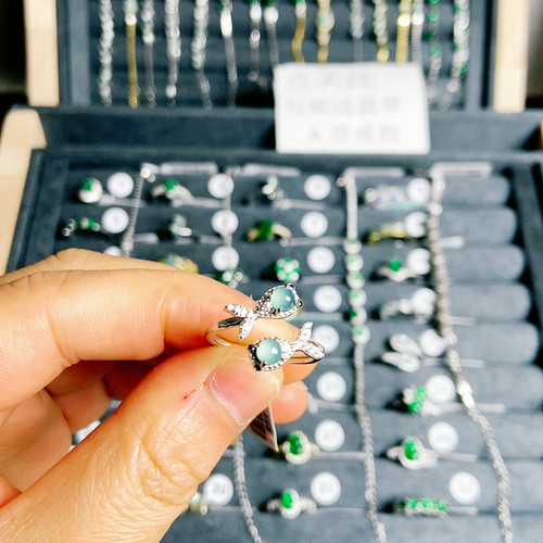 翡翠戒指