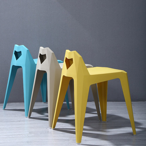 凳子网红塑料排队等位椅子家用时尚创意北欧可摞叠塑料凳加厚简约
