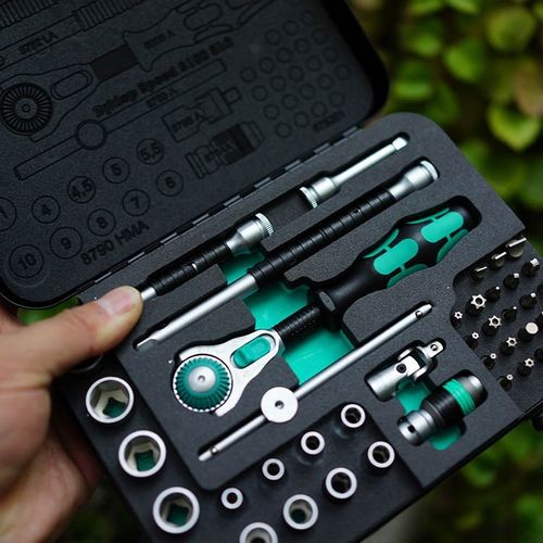 德国Wera维拉 Zyklop棘轮扳手套装 金属工具盒装套筒1/4英寸 公制