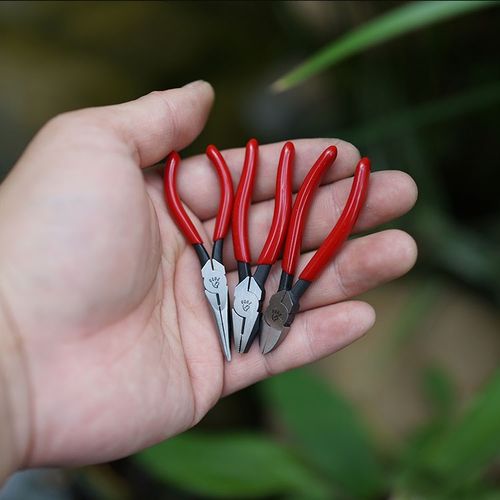 日本原装进口马牌超微型袖珍迷你工具钳模型真皮礼品edc收藏把玩