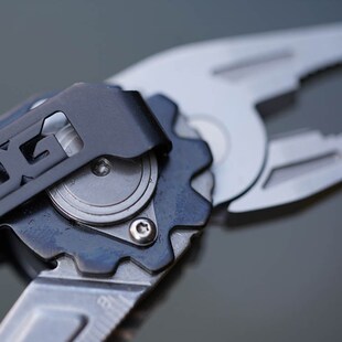 美国SOG索格 户外都市多功能组合工具钳 EDC随身钳 迅猛龙折叠钳