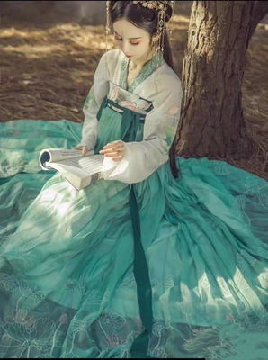 钟灵记般若 对襟上衣+齐胸荷花裙重工刺绣汉服绣花两件套 S码