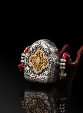 白铜释迦摩尼嘎乌盒饰品