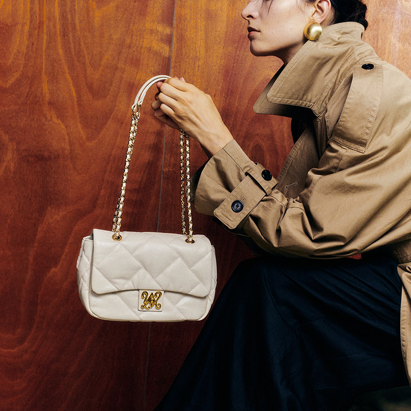 万里马菱格新柔美学链条包女轻奢真皮腋下包通勤百搭单肩斜挎包